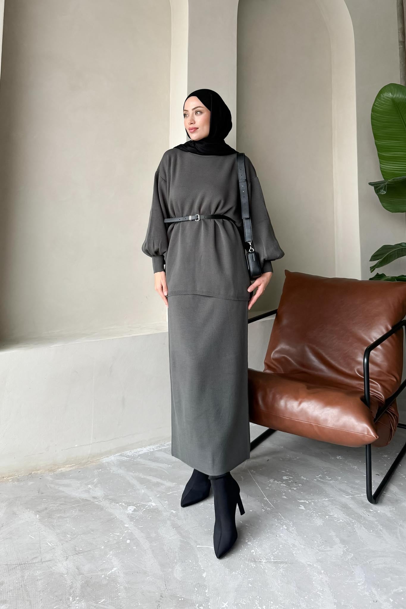 Minimal Balloon Sleeve Suit Benetton