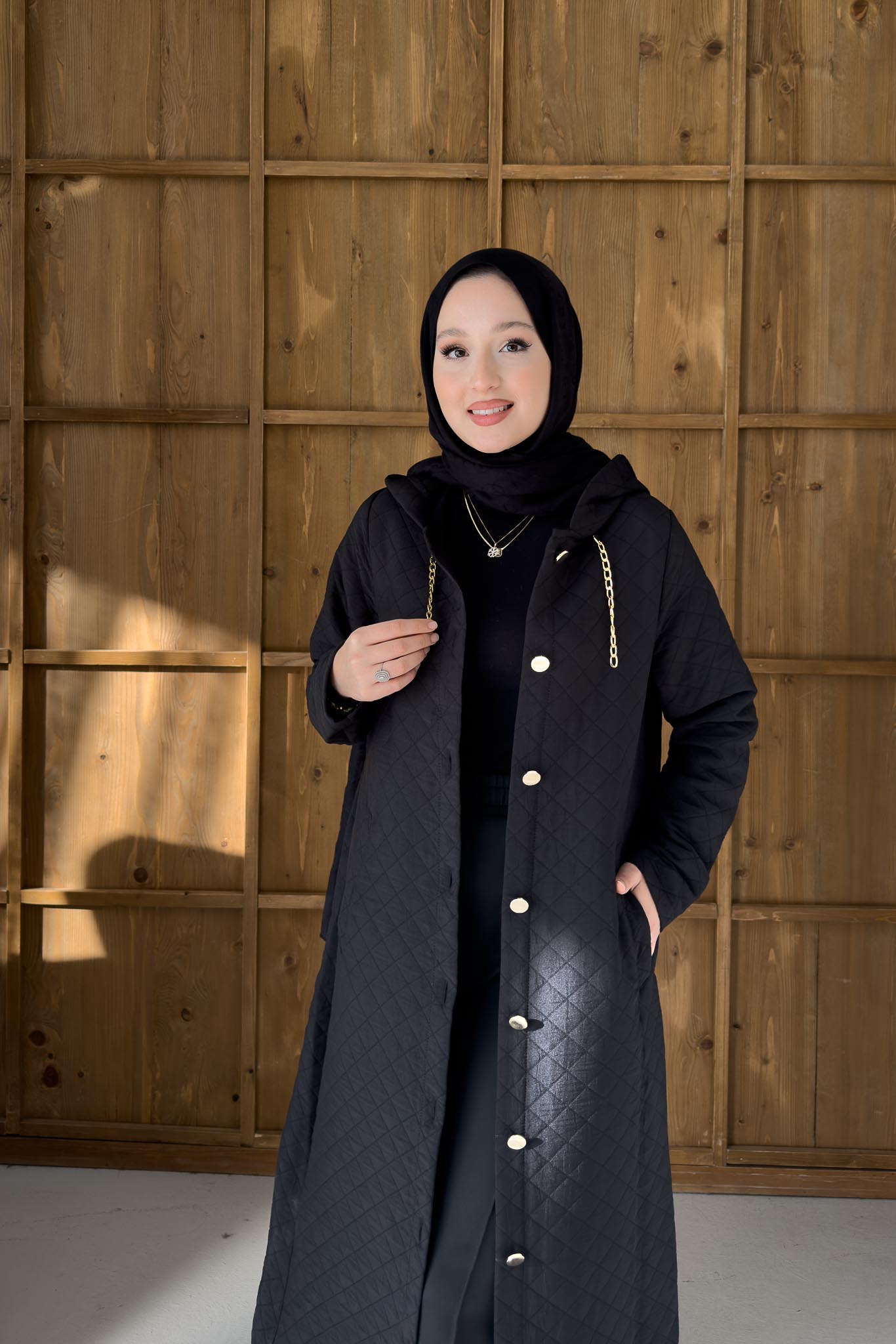 Mother of Pearl Set Camel