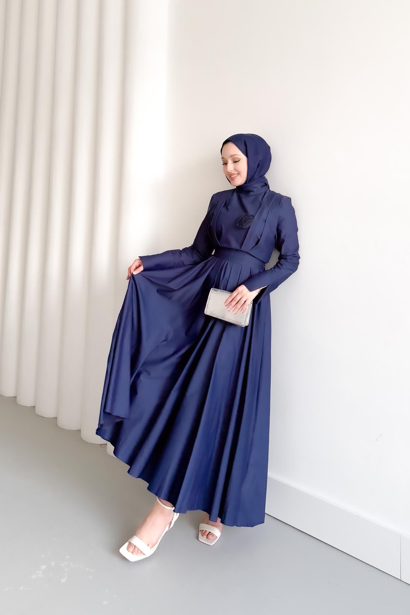 Gül Motifli Elbise Lacivert