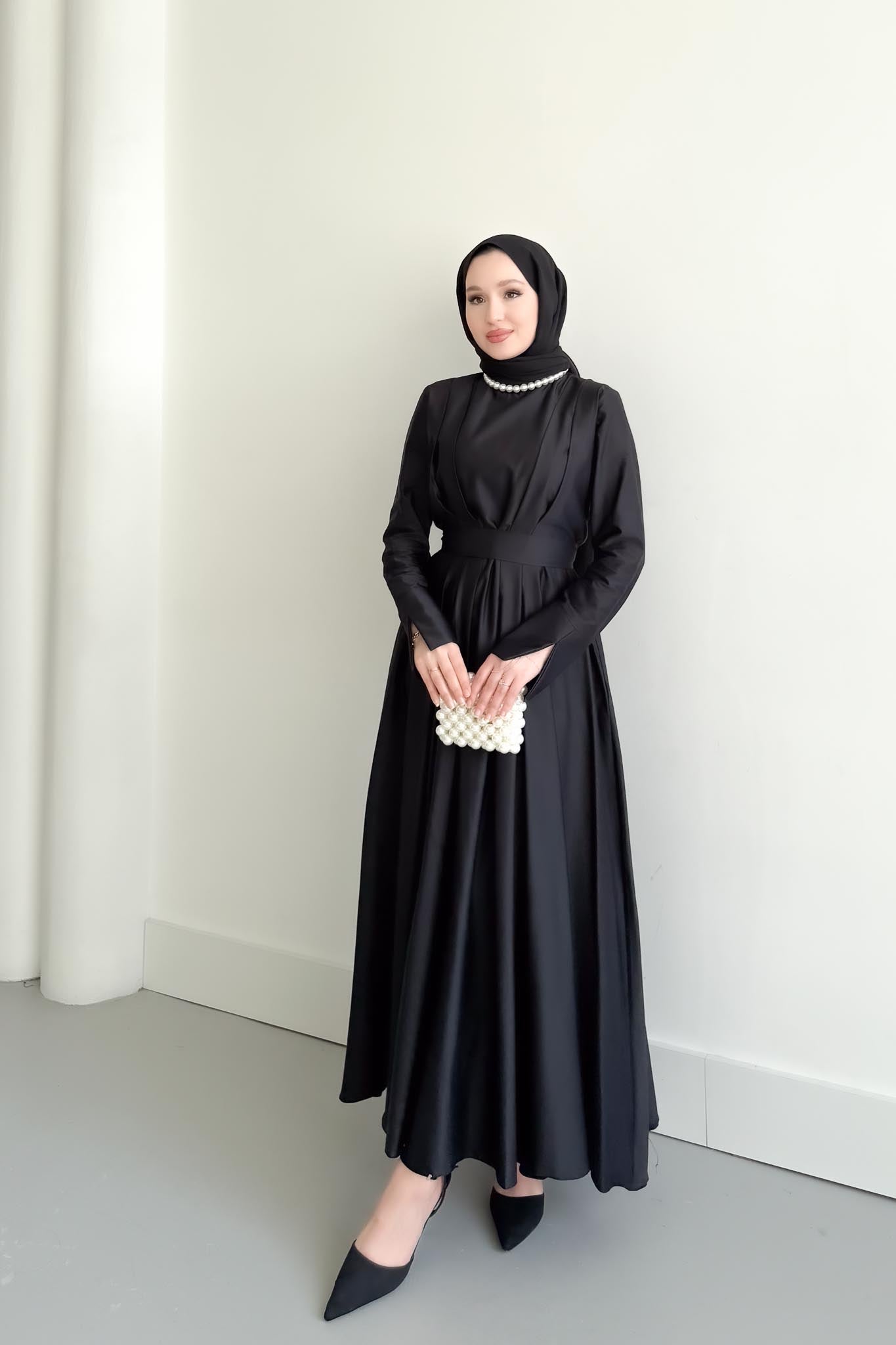 Gül Motifli Elbise Siyah