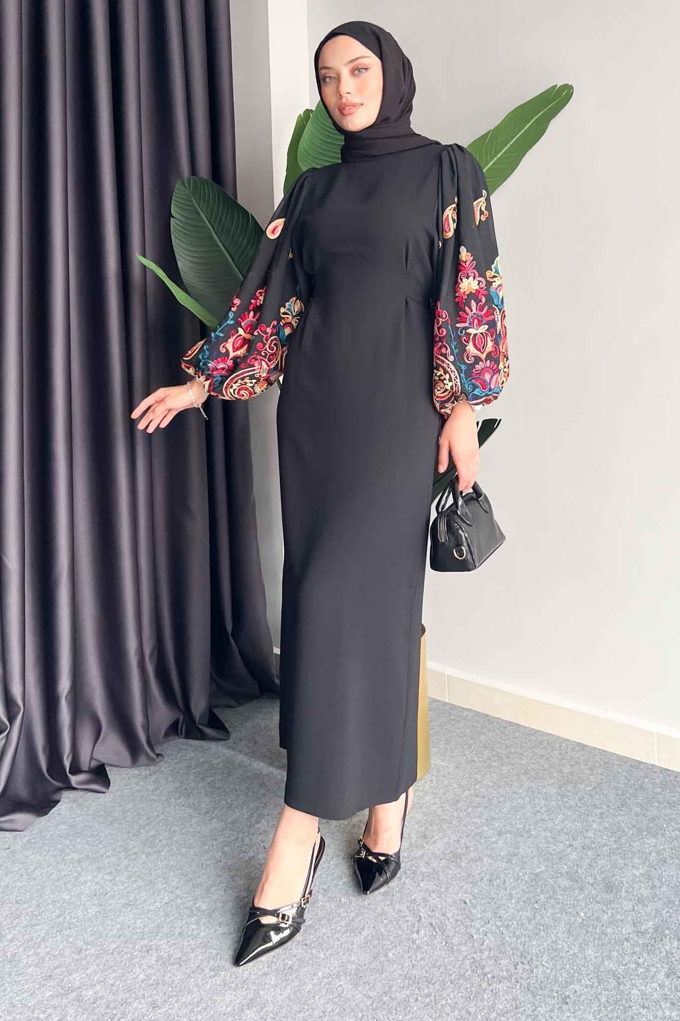 Kolu Çiçek Desenli Elbise