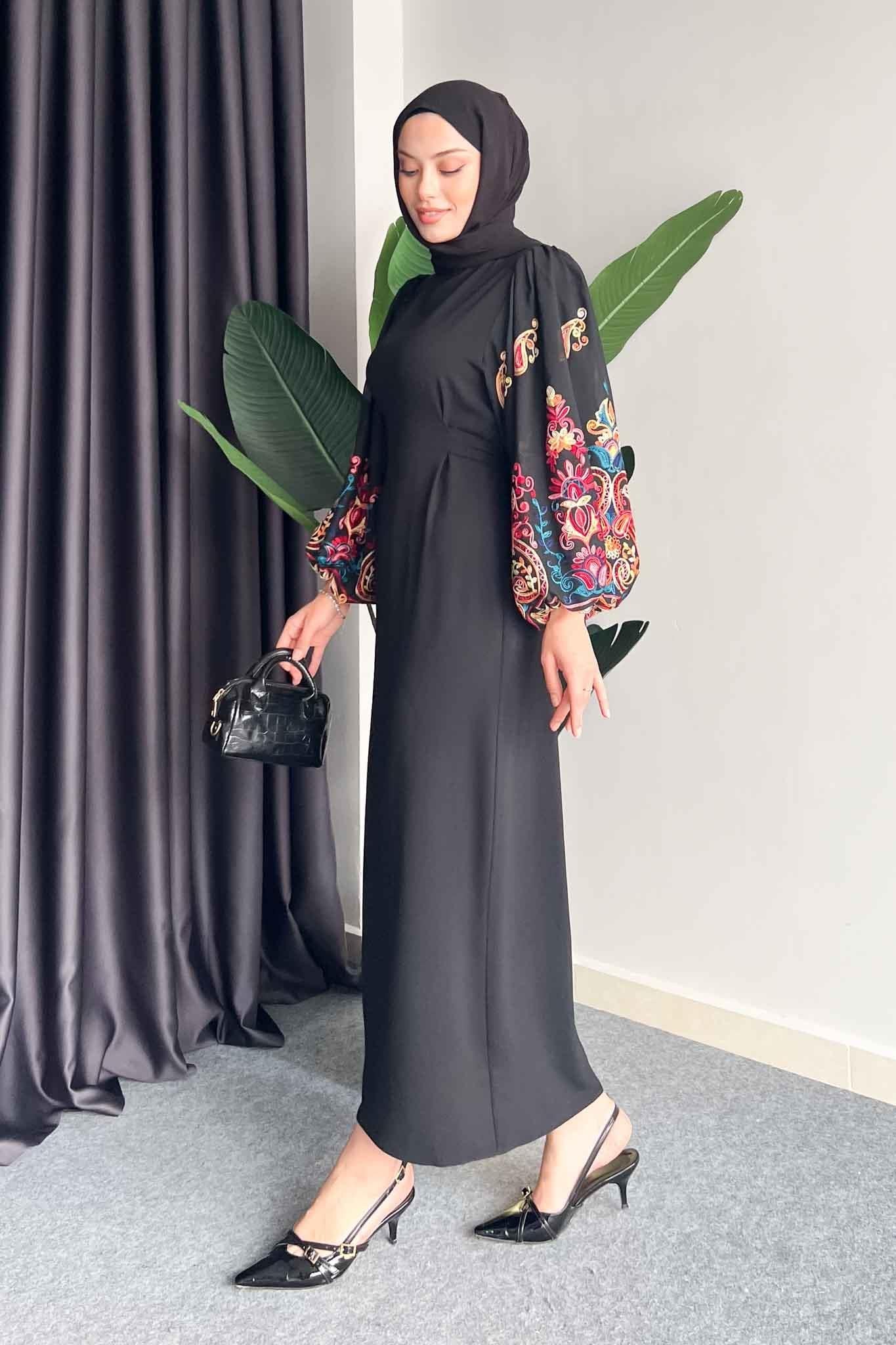 Kolu Çiçek Desenli Elbise