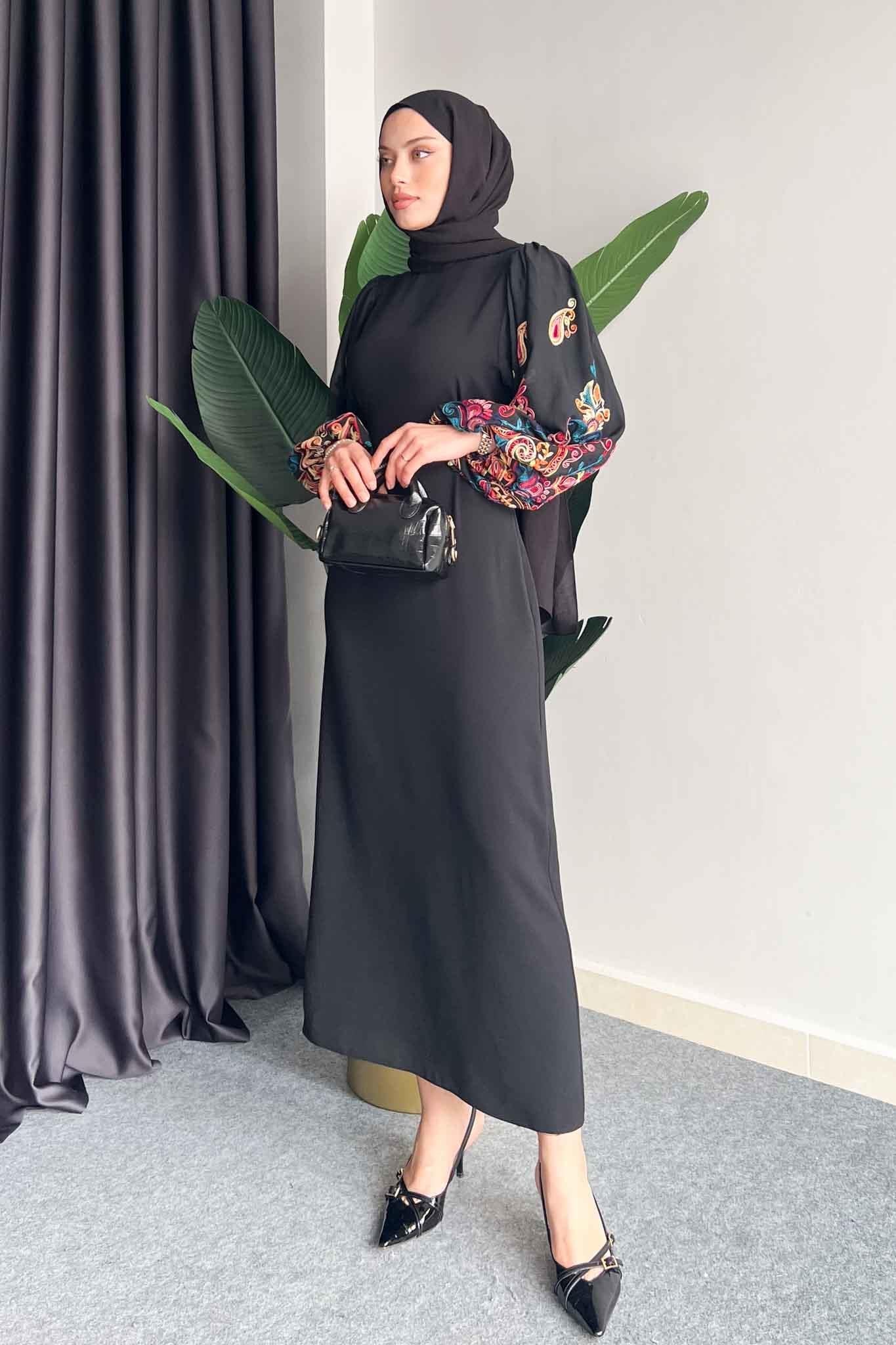 Kolu Çiçek Desenli Elbise