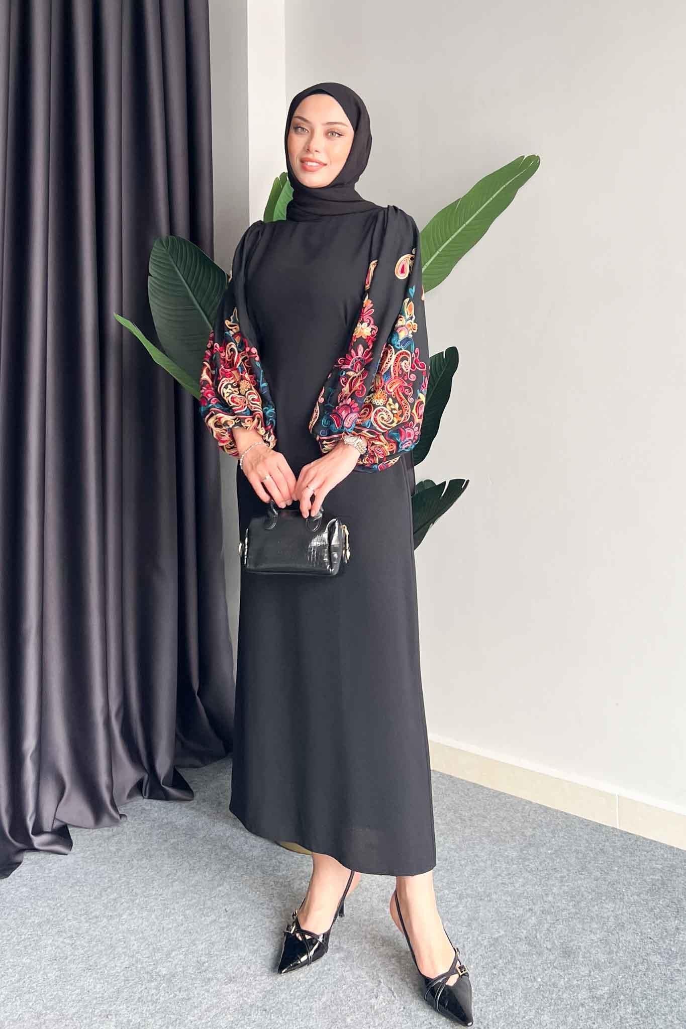 Kolu Çiçek Desenli Elbise