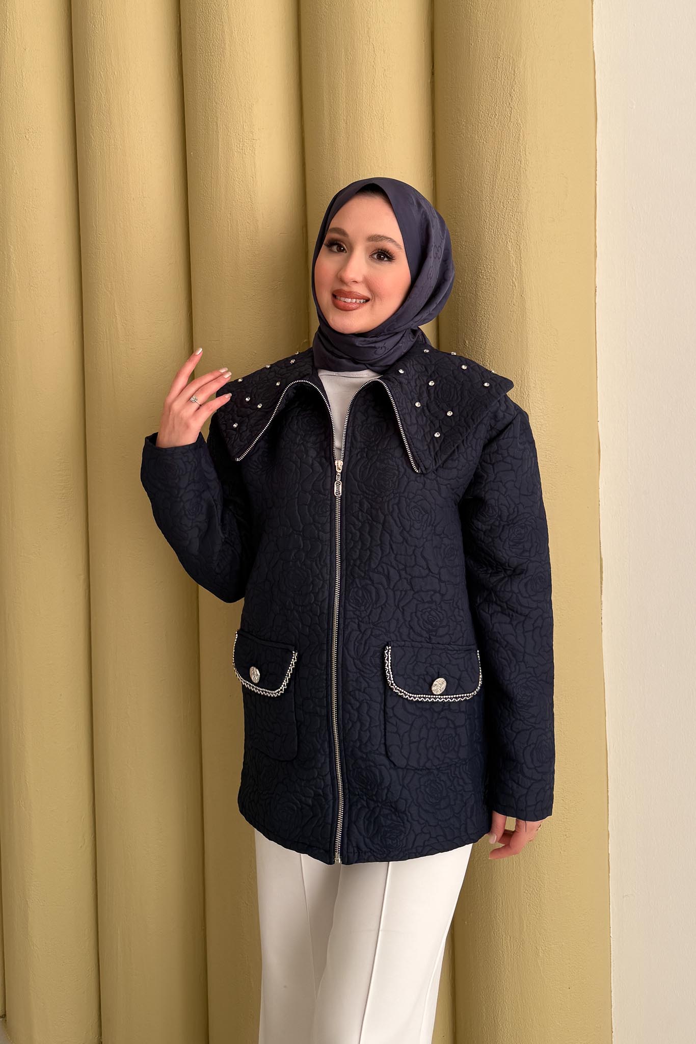 Mother of Pearl Set Camel