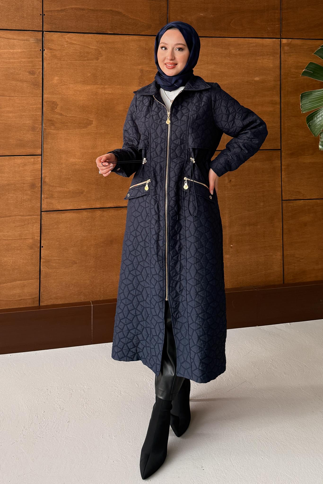 Mother of Pearl Set Camel