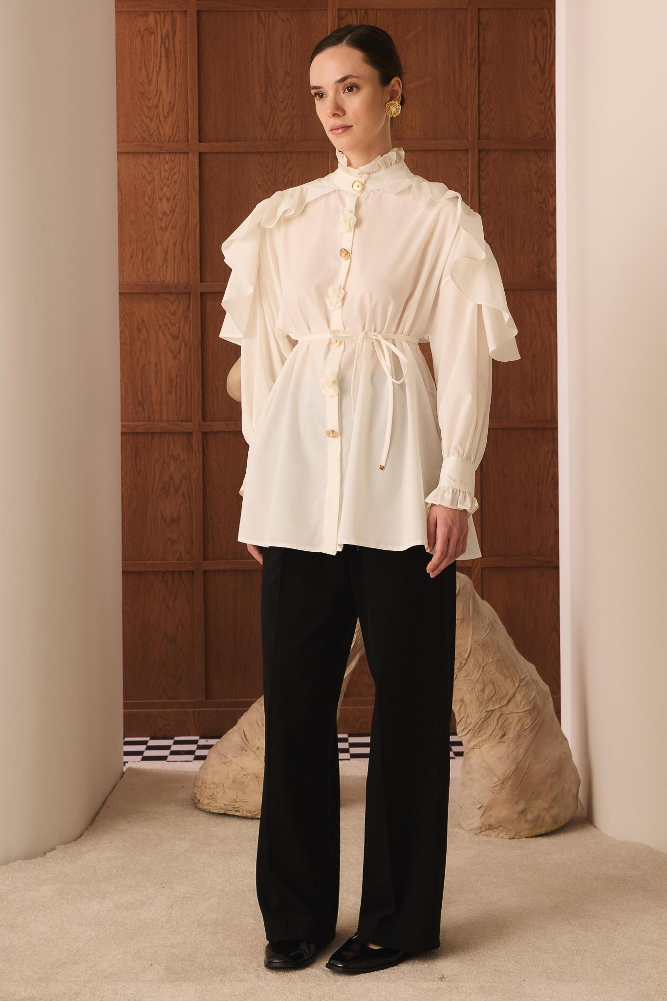 Ales Shoulder Lace Shirt Ecru