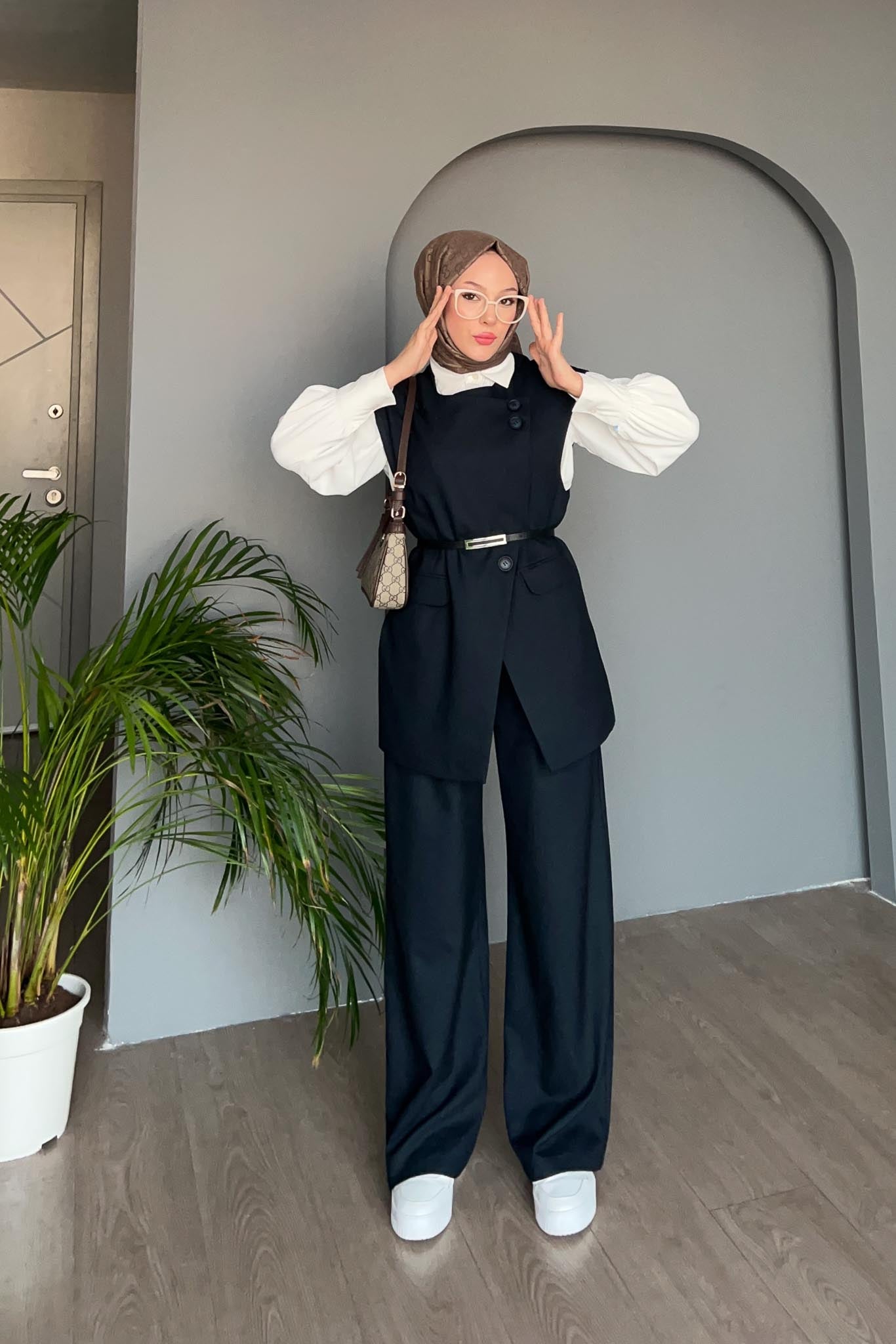 Karen Çift Düğmeli Takım Lacivert