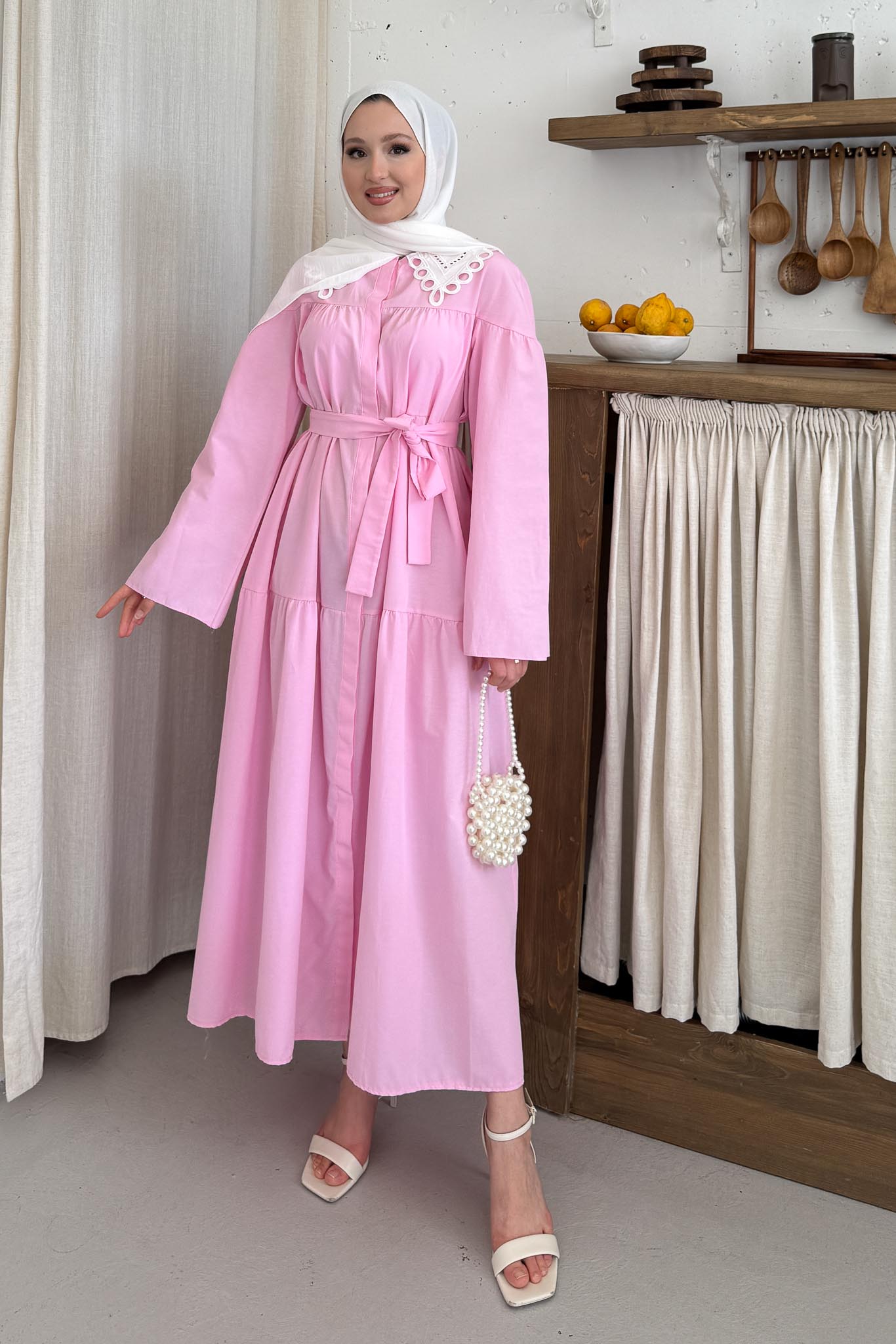 Yakası Güpürlü Elbise Pembe