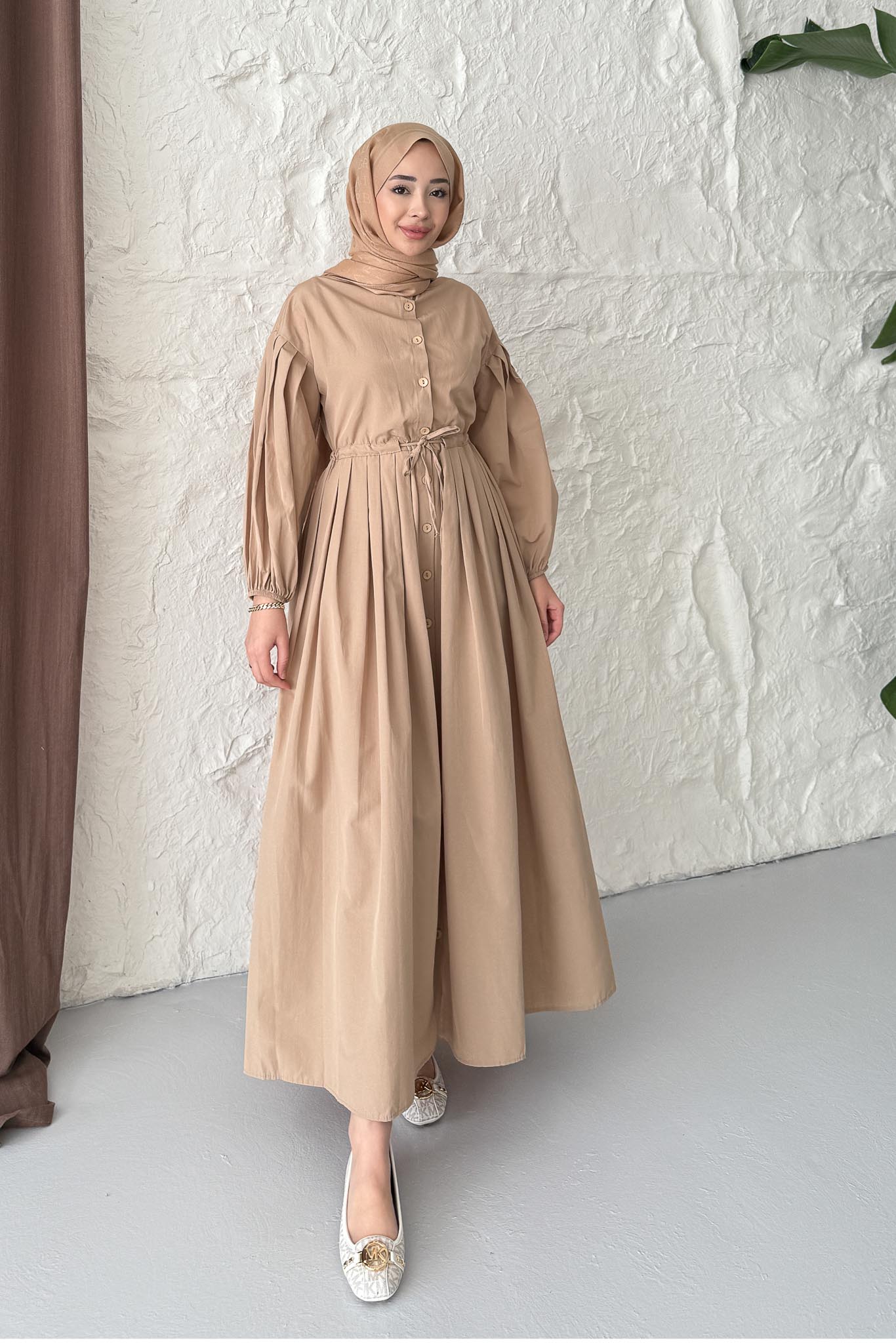 Mendy Pile Detaylı Elbise Camel