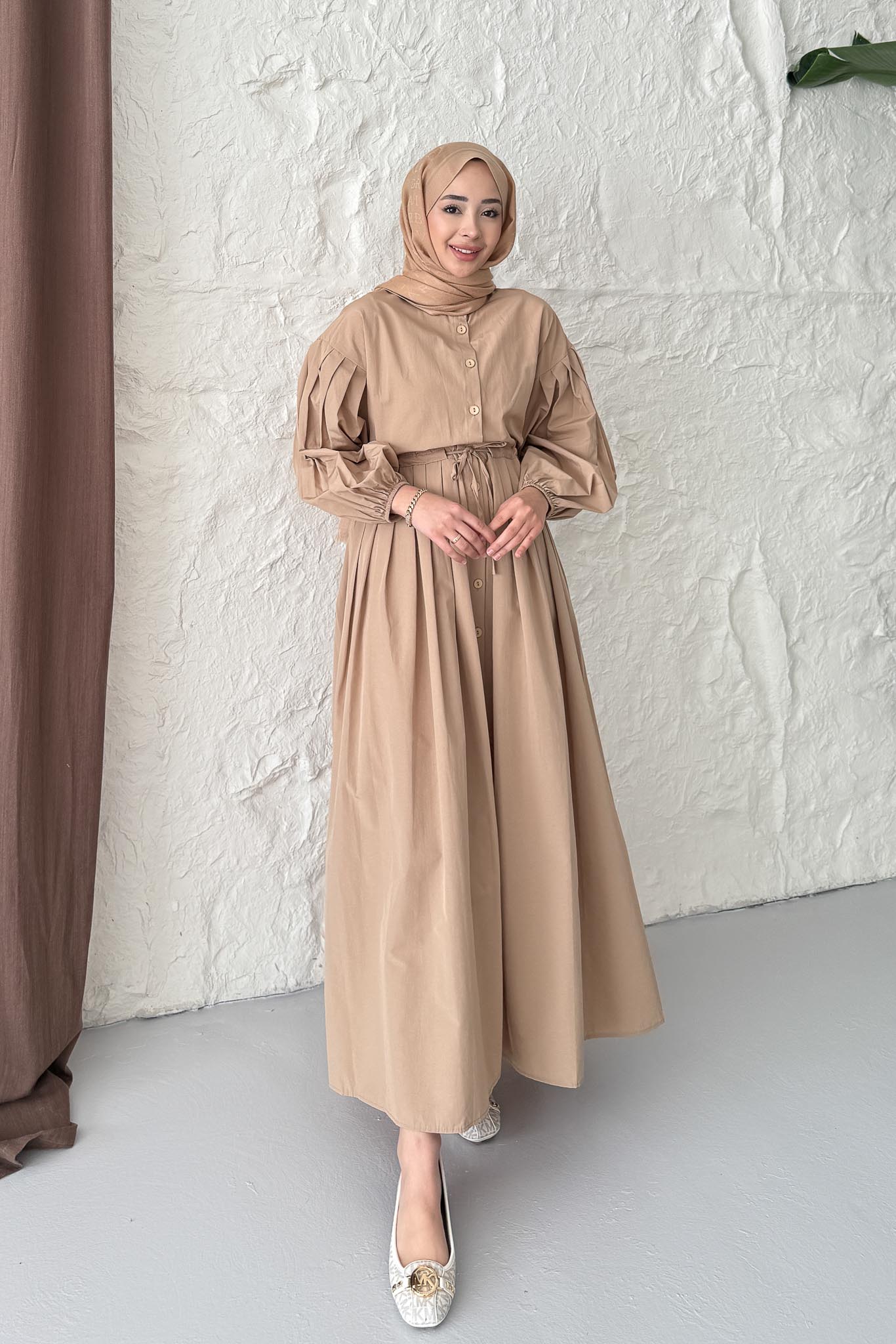 Mendy Pile Detaylı Elbise Camel