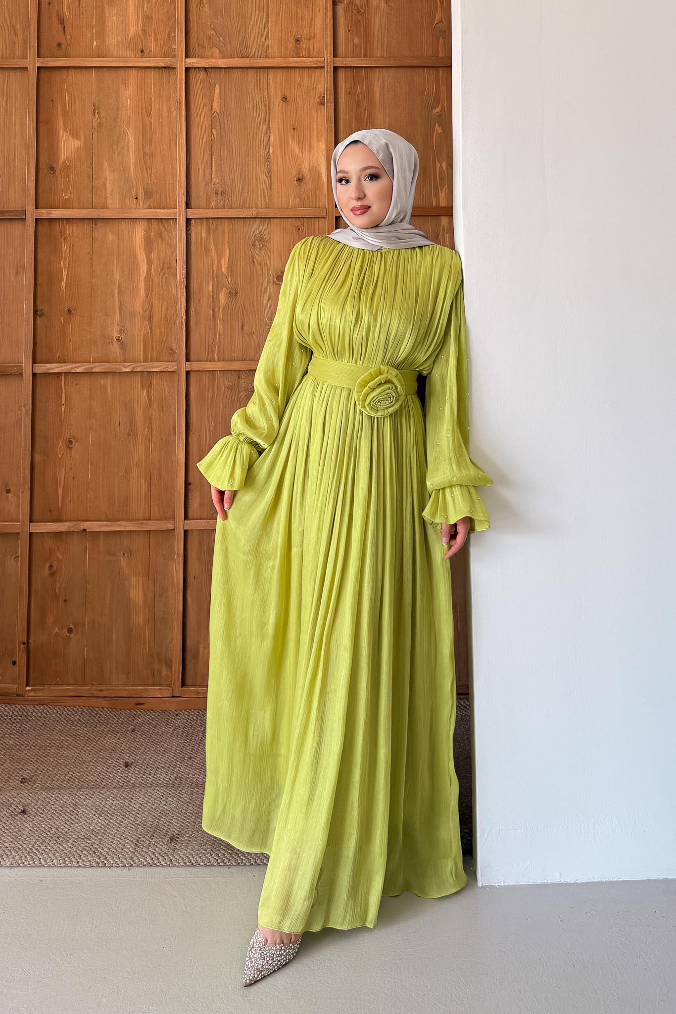 Maria İpek Taşlı Elbise Fıstık Yeşili