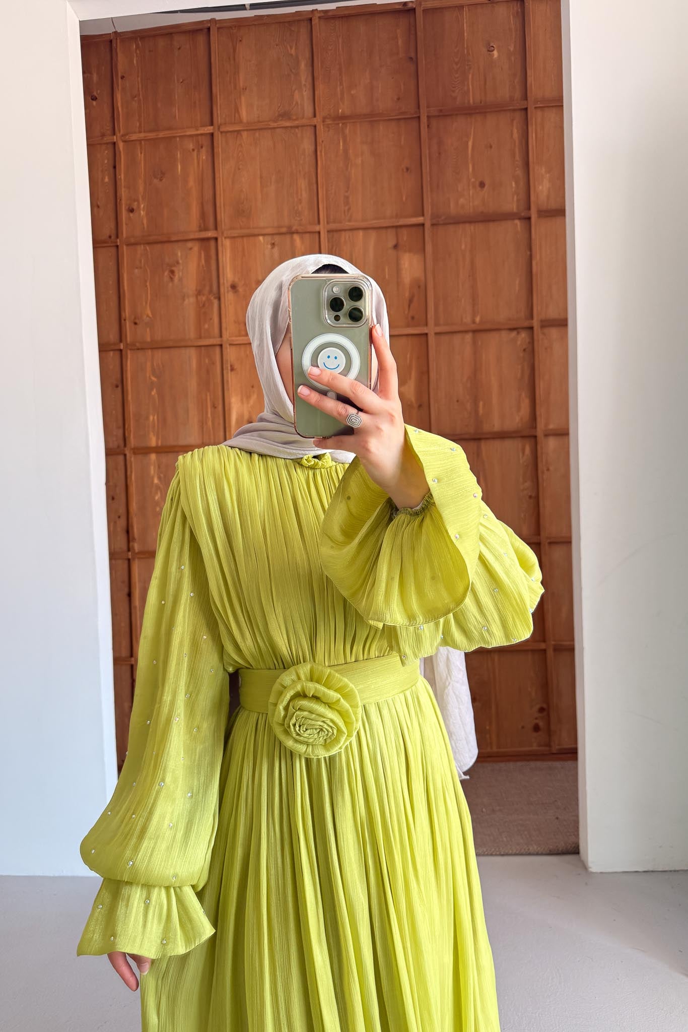 Maria İpek Taşlı Elbise Fıstık Yeşili