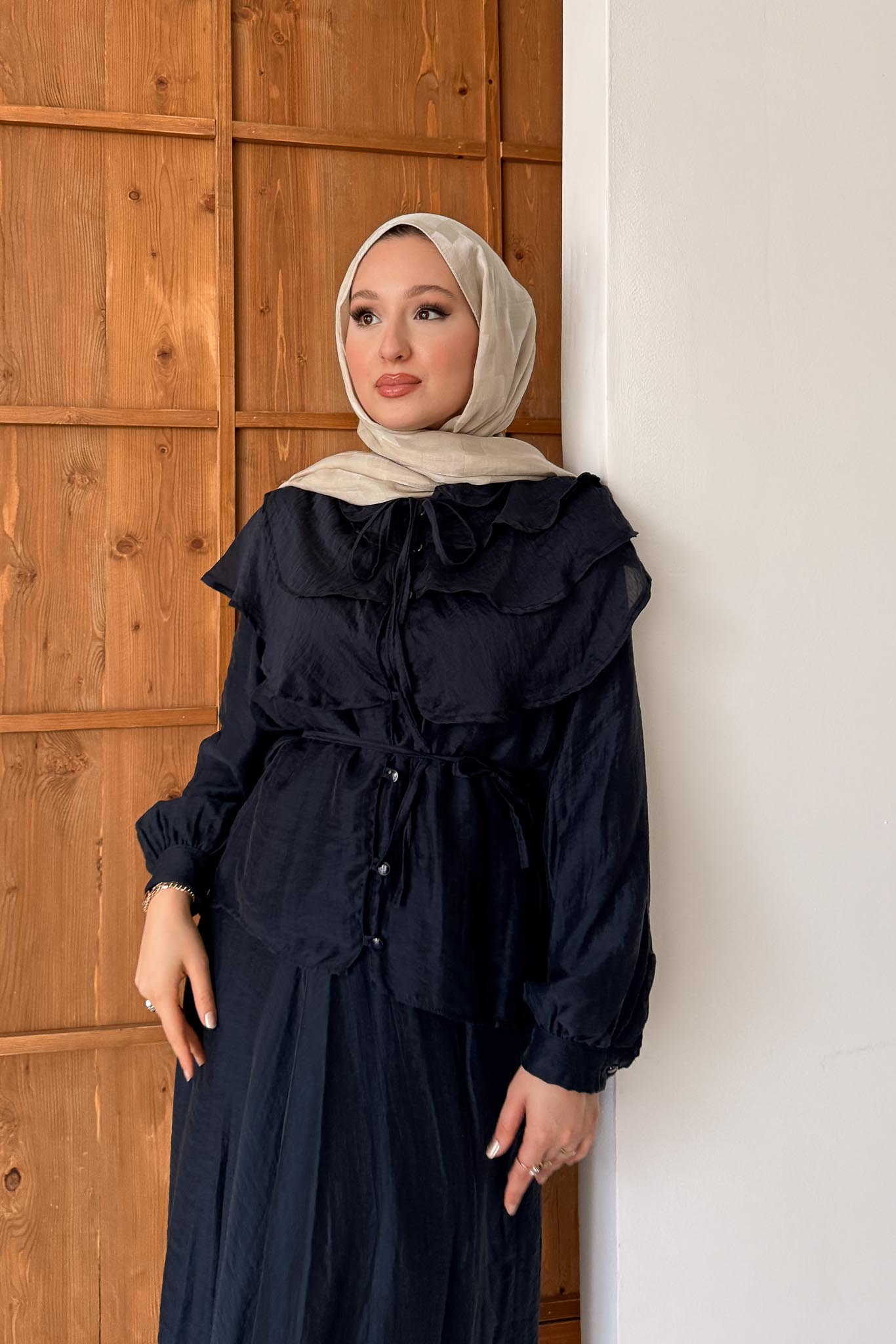 Katlı Yakalı Takım Lacivert