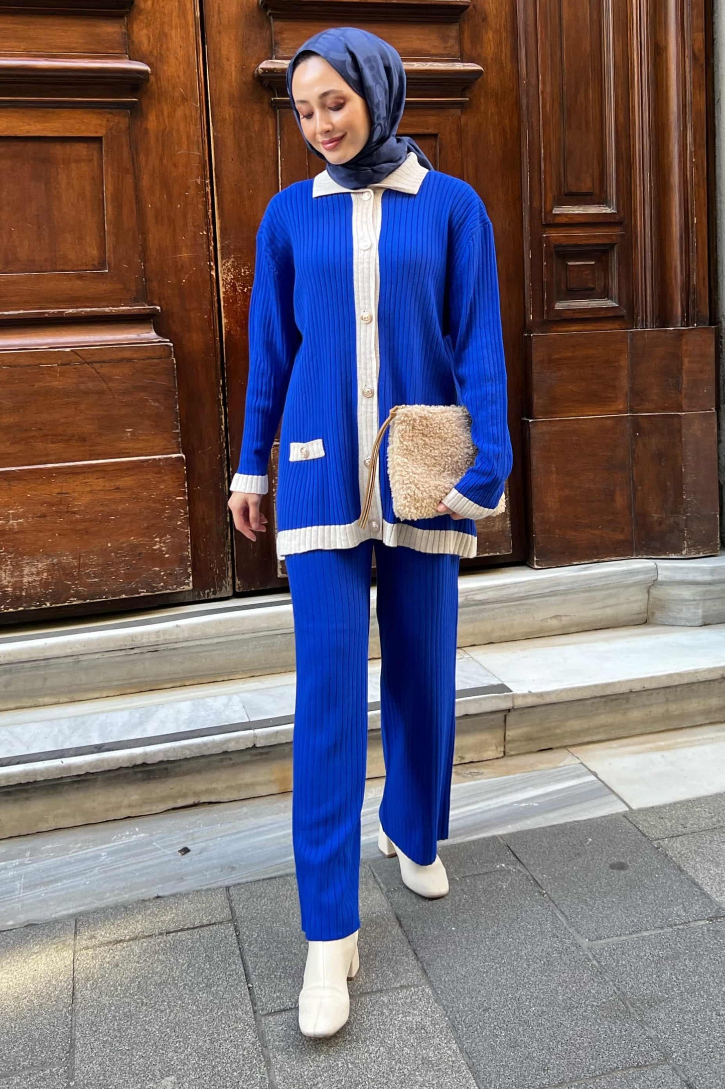 Venessa Set Saks
