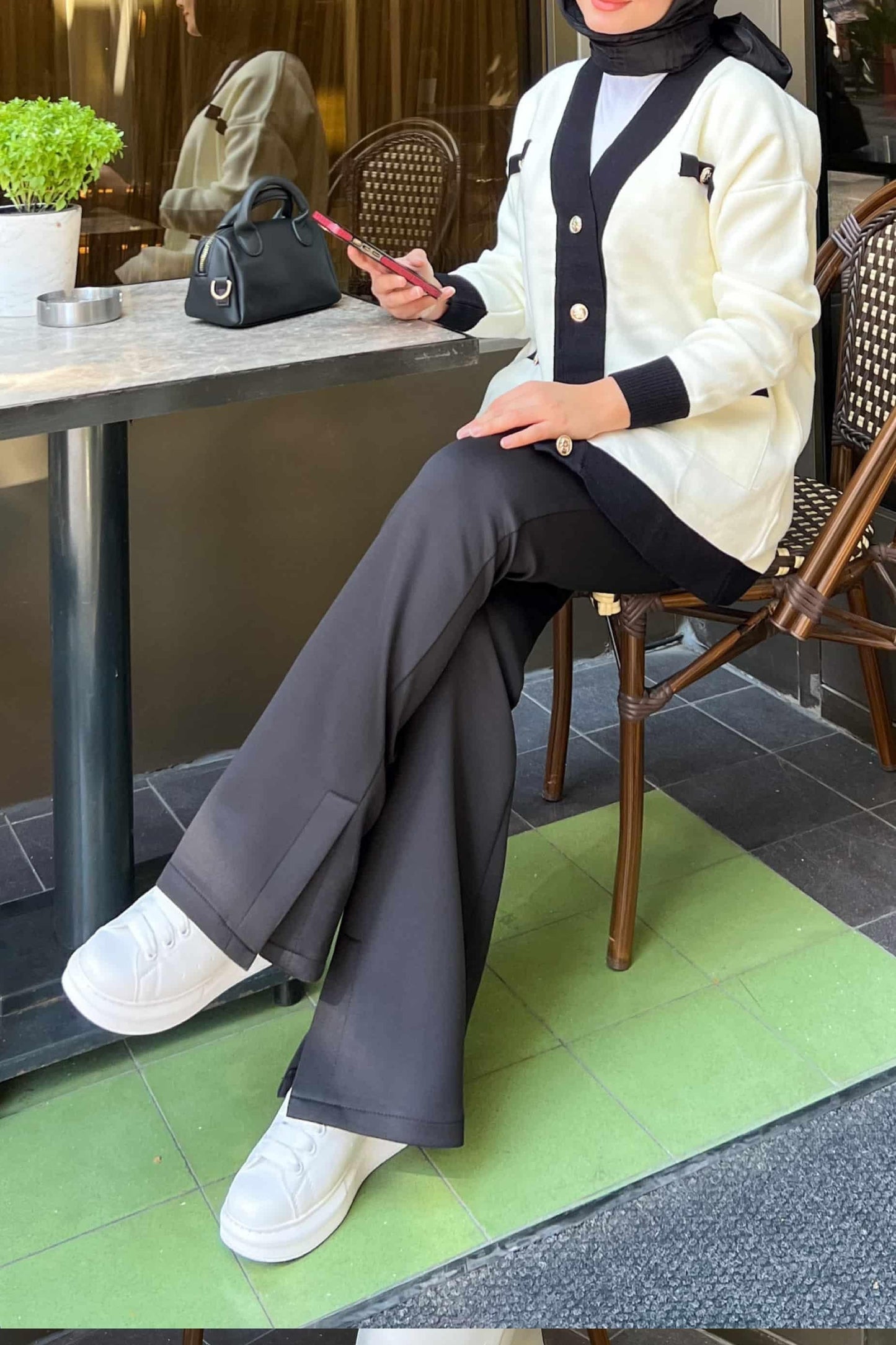 Side Slit Trousers Black