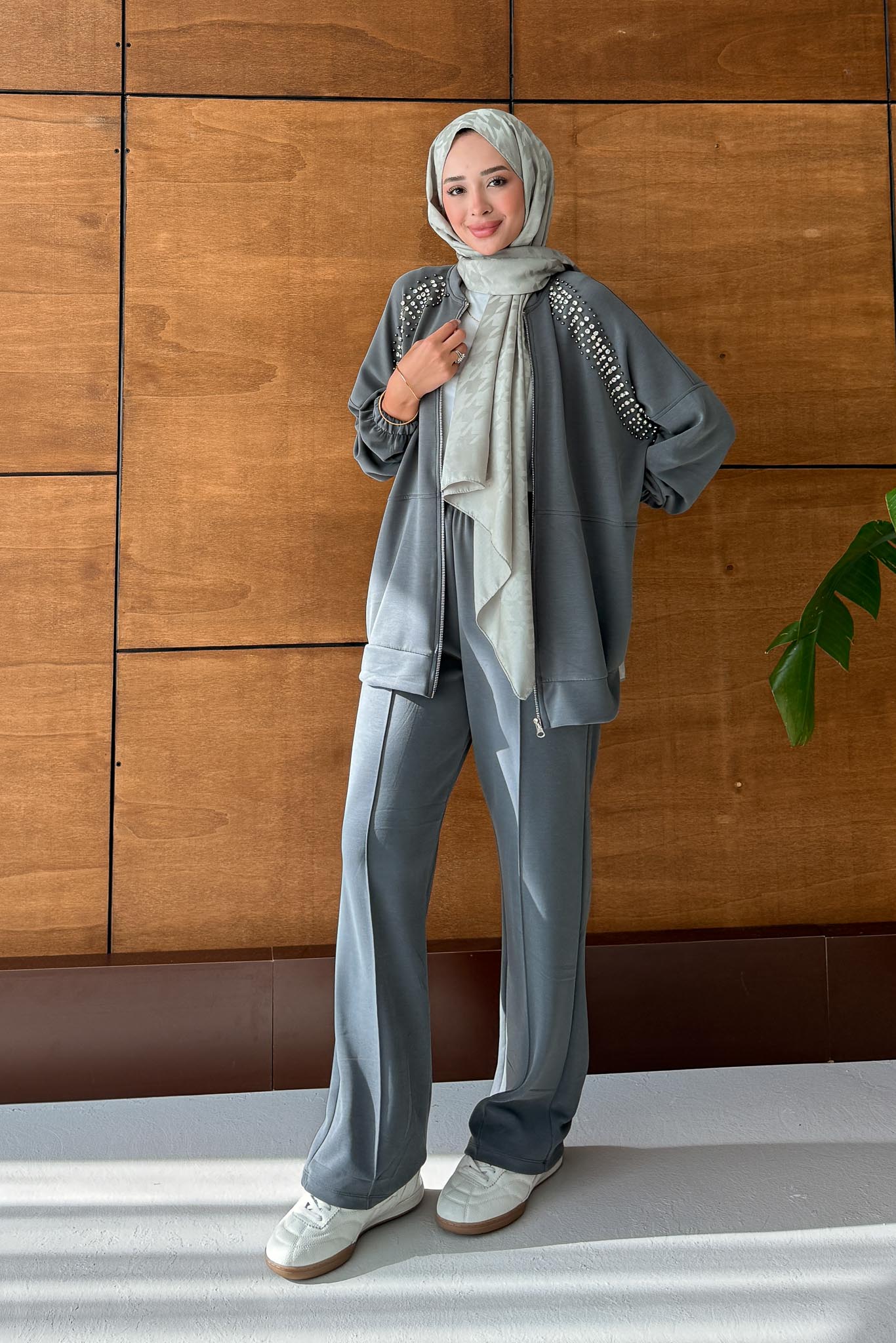 Linen Taşlı Takım Gri