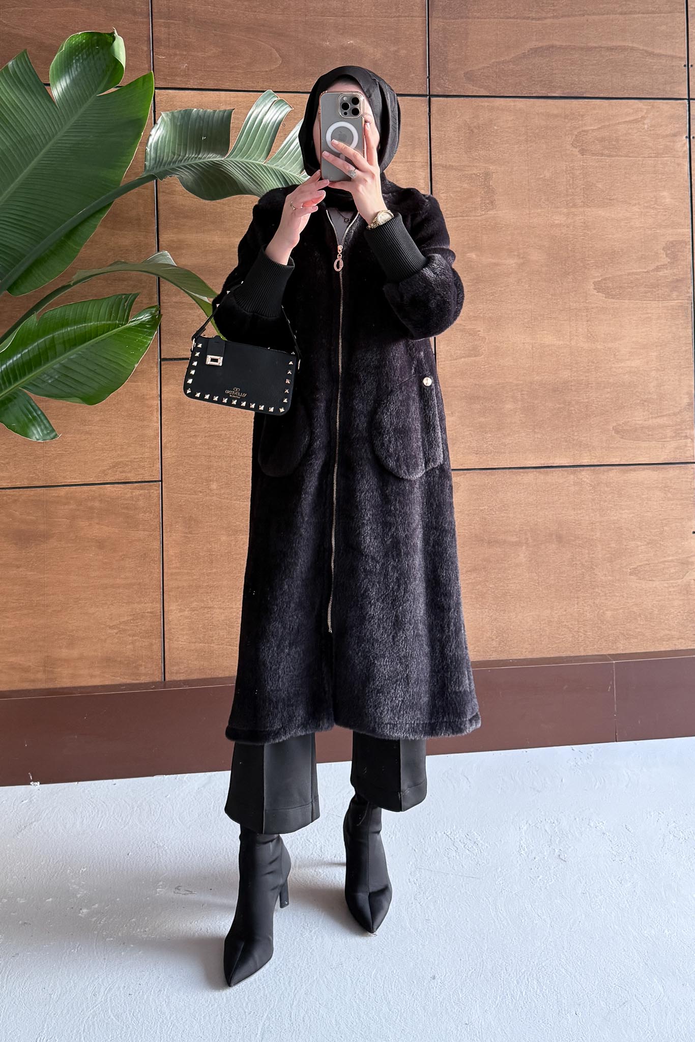 Karrera Angora Kaban Siyah