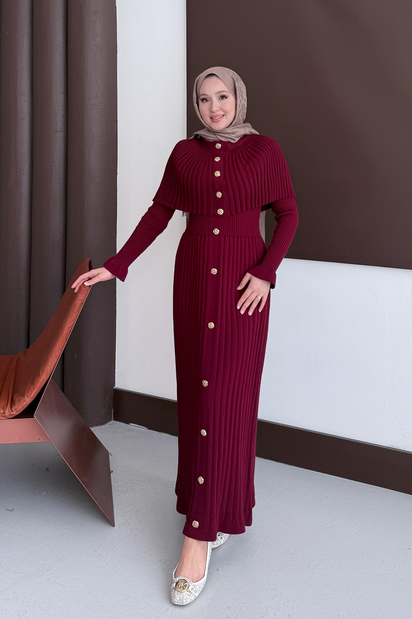 Pelerin Broş Düğmeli Elbise Bordo