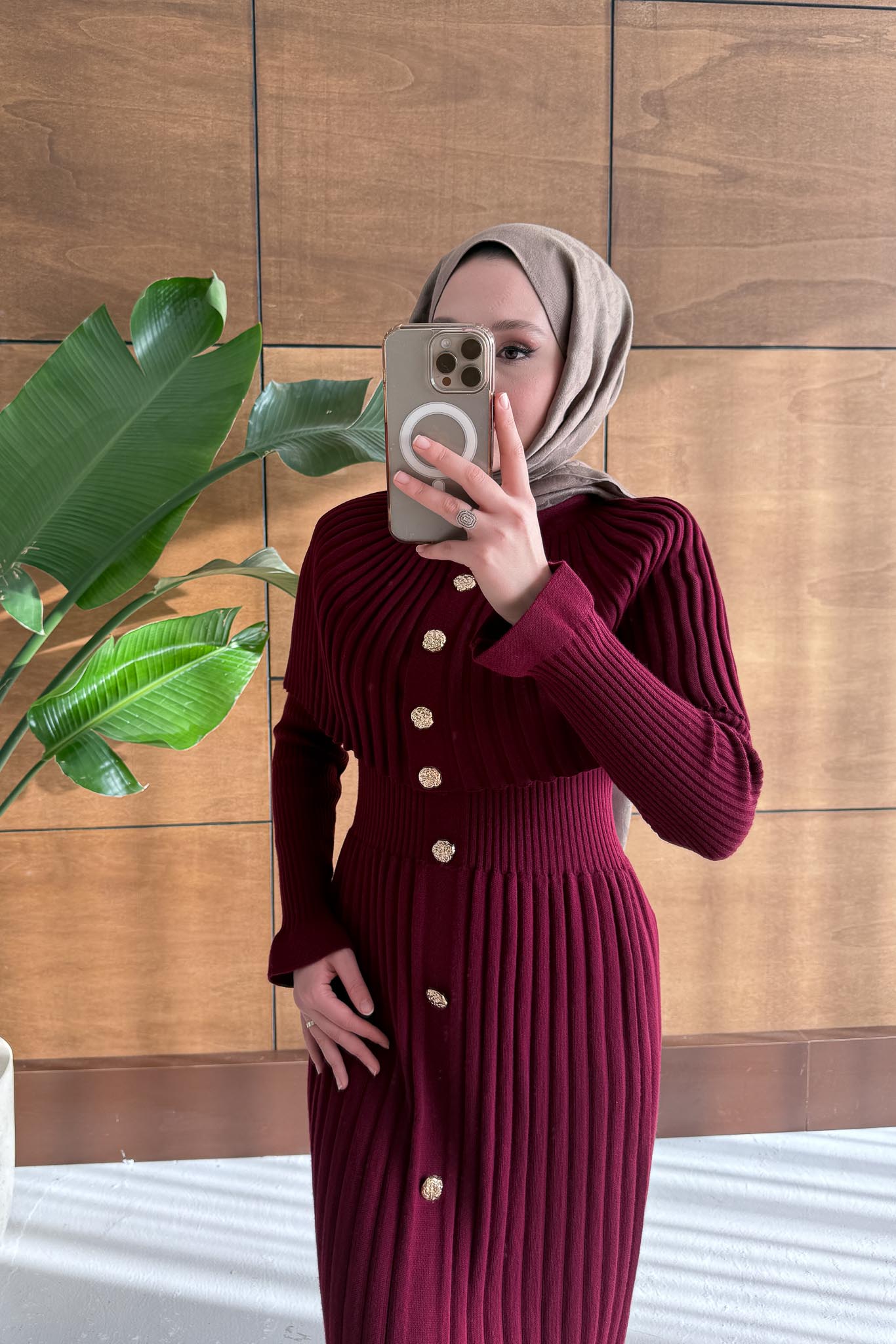 Pelerin Broş Düğmeli Elbise Bordo