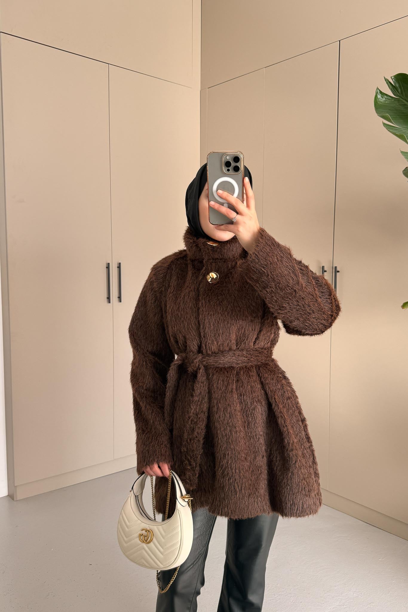 Broş Düğmeli Angora Kaban Kahverengi