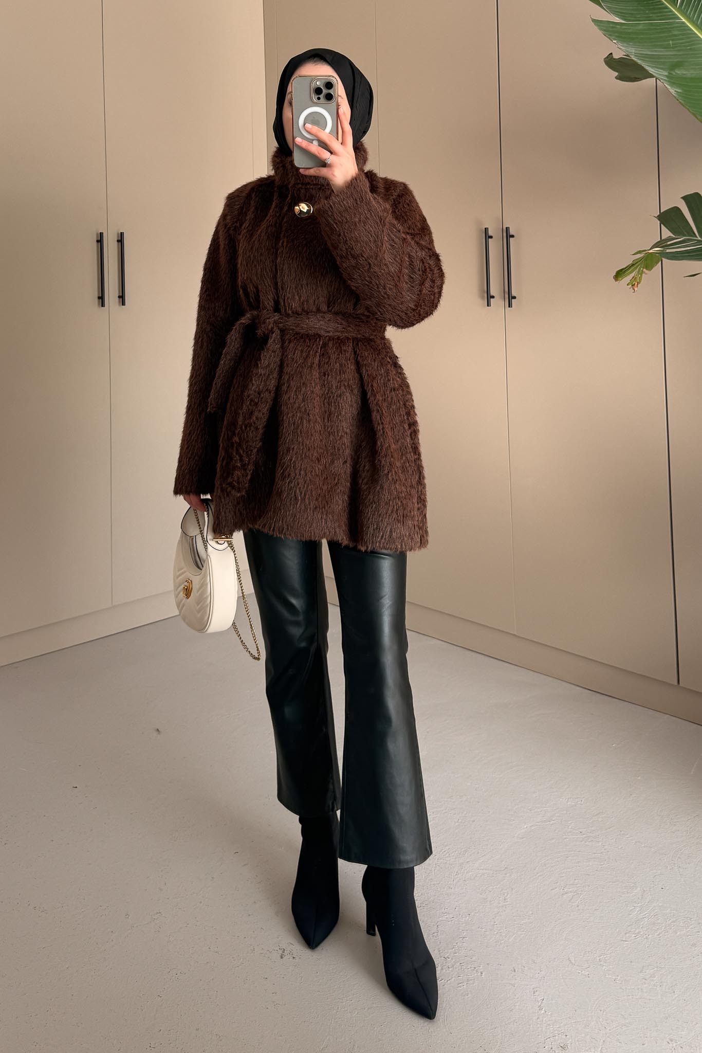 Broş Düğmeli Angora Kaban Kahverengi