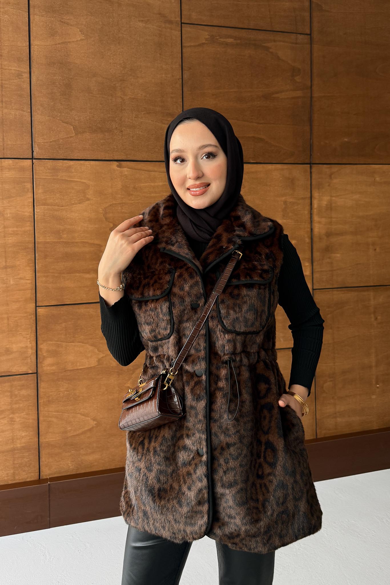Leopar Kürklü Yelek Kahverengi