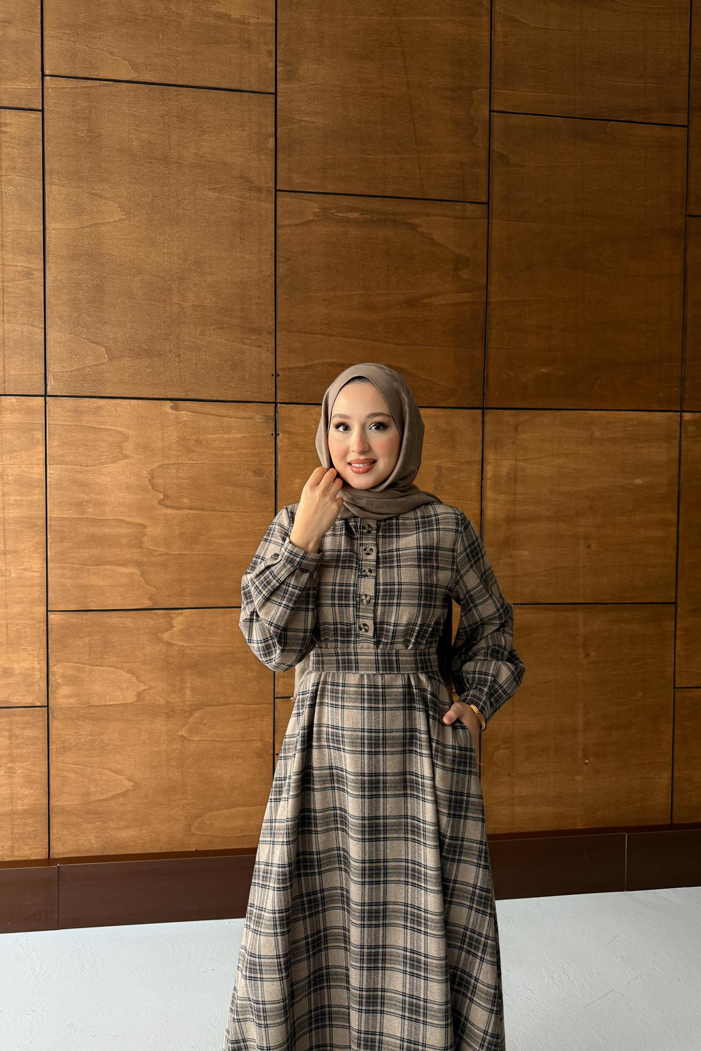 Ekose Desenli Elbise Bej