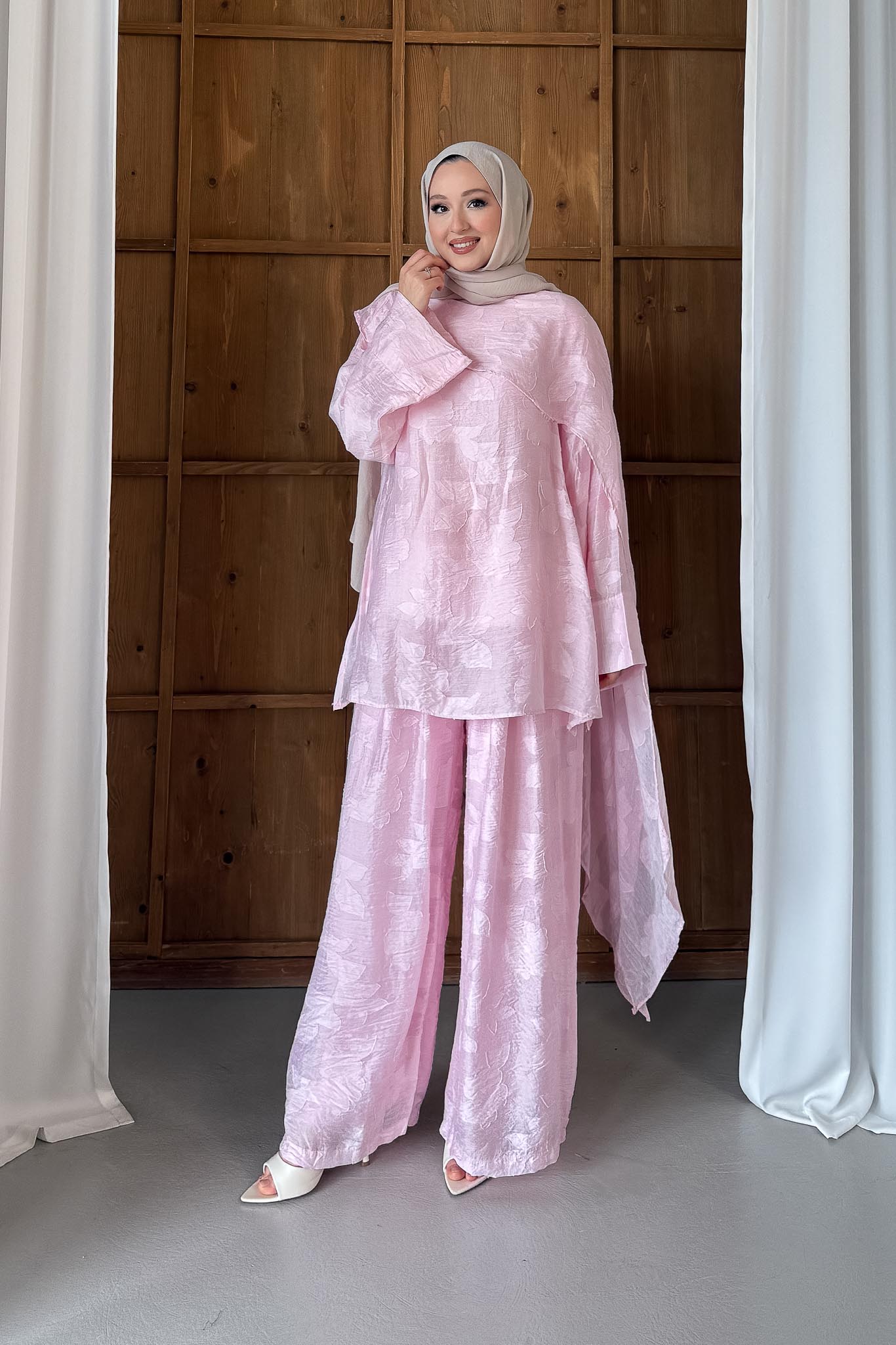 Çiçek Desenli Şal Yaka Takım Pembe