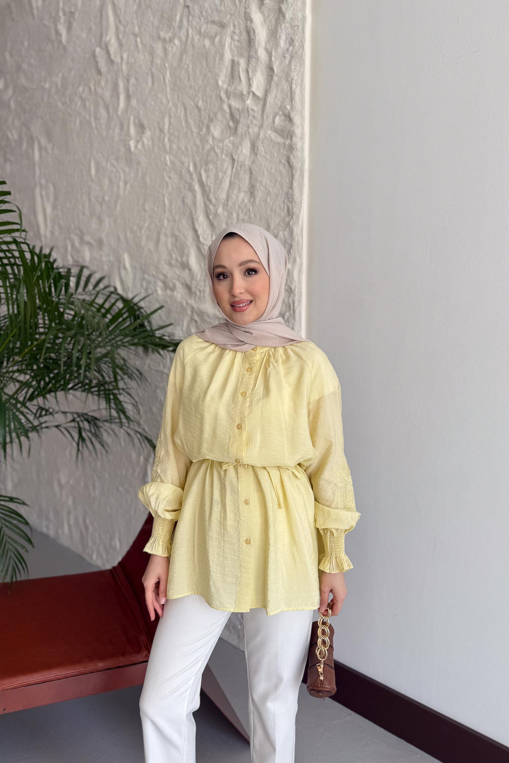 Ales Shoulder Lace Shirt Ecru