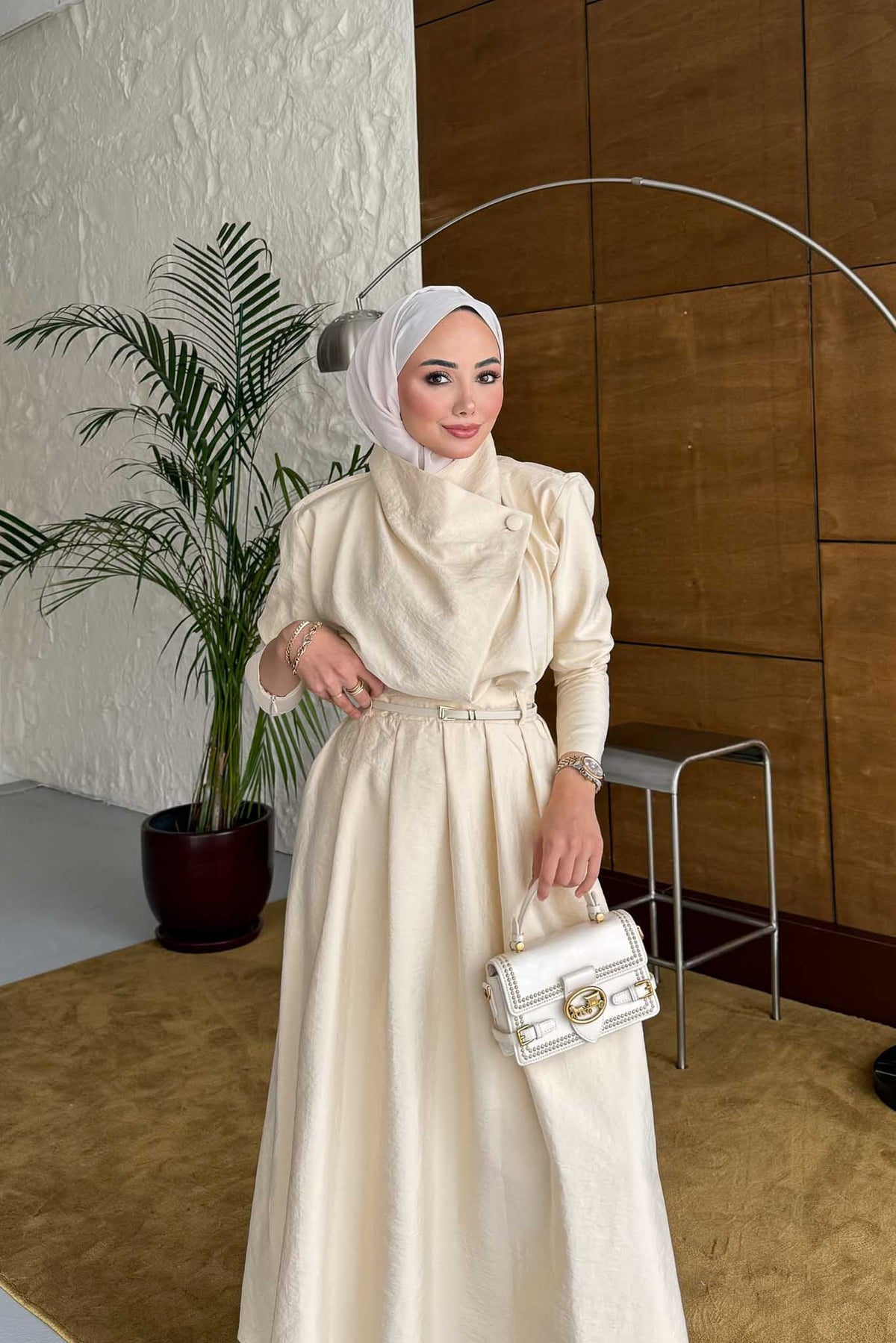 Nilda Kemerli Takım Taş