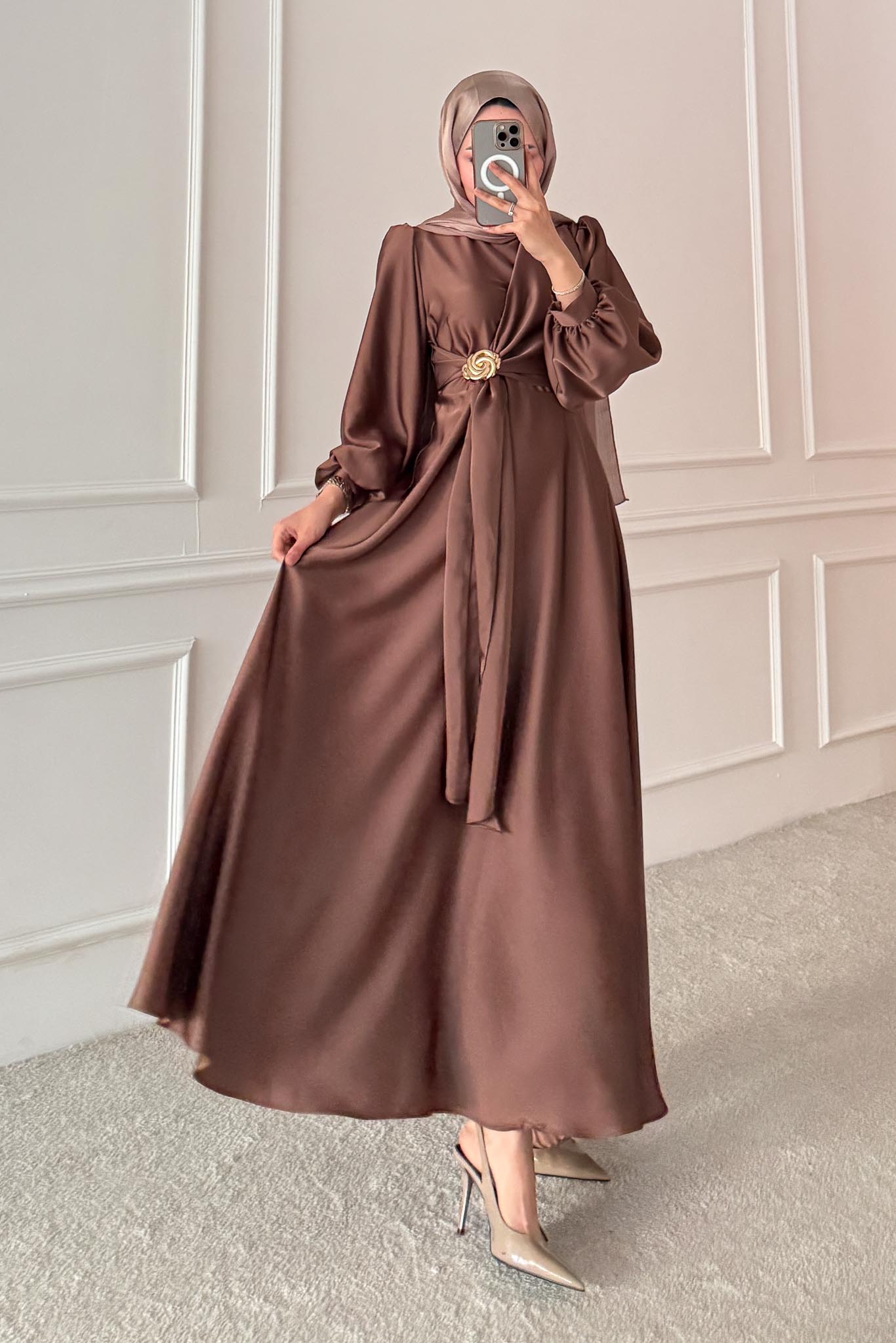 Şura Broş Saten Abiye Kahverengi