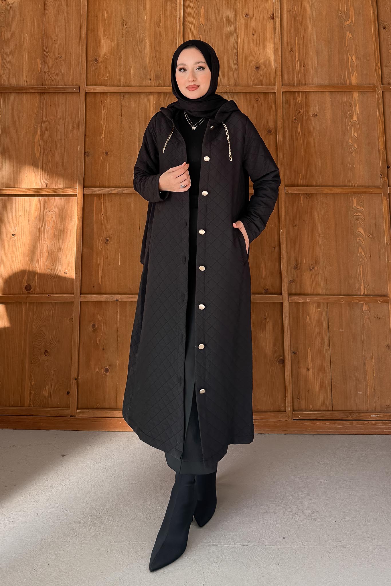 Mother of Pearl Set Camel