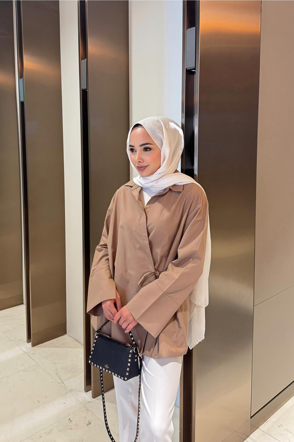 Meta Bağlamalı Kimono Vizon