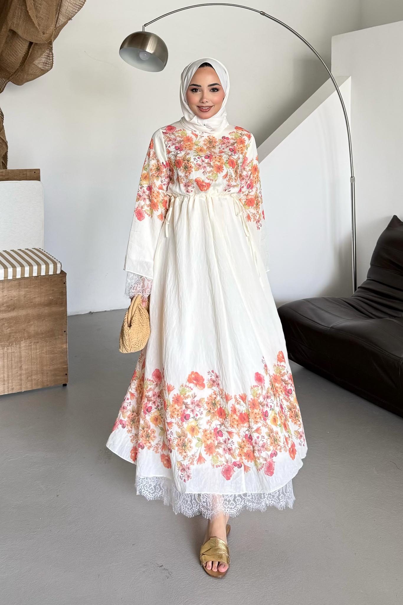 Elara Desenli Dantel Elbise Ekru