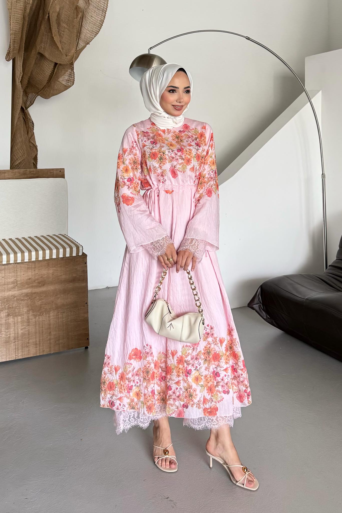 Elara Desenli Dantel Elbise Pembe