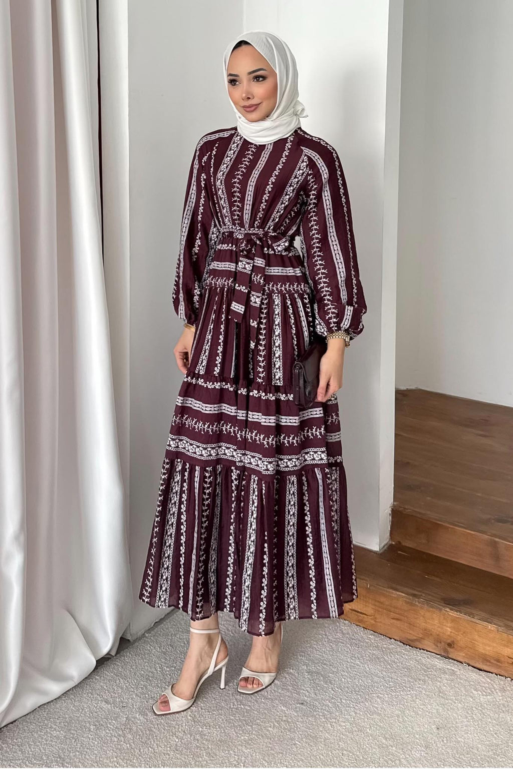 Güpür Desenli Elbise Bordo