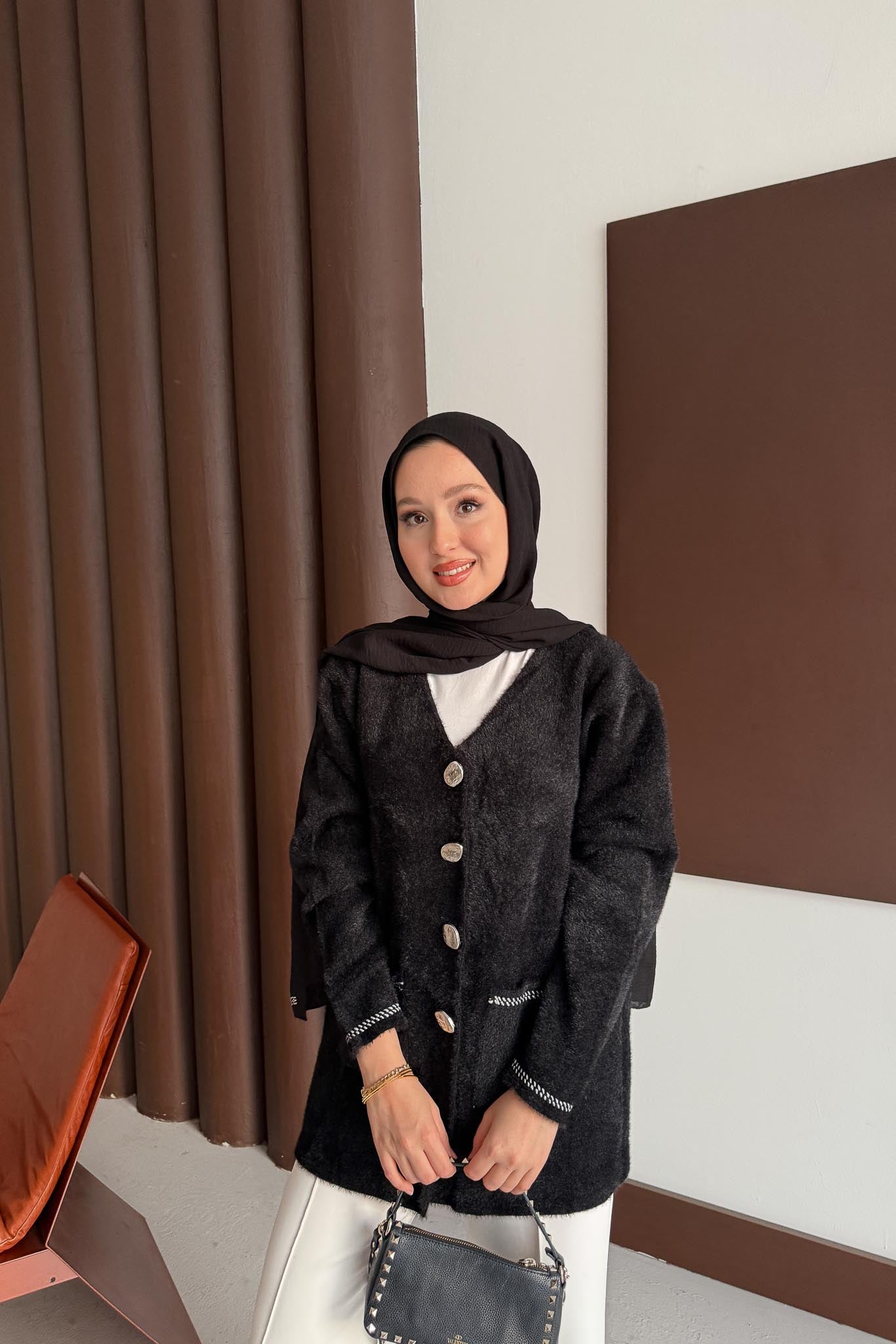 Gold Varaklı Angora Hırka Siyah