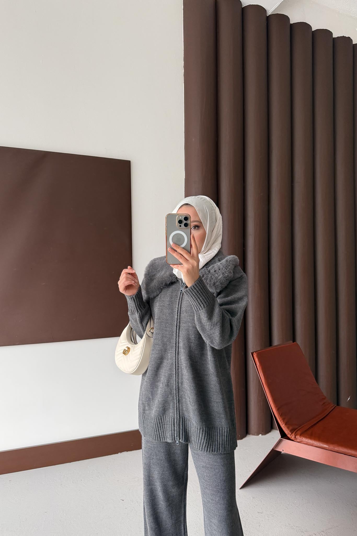 Yakası Kürklü Triko Takım Antrasit