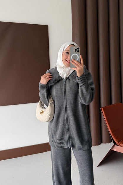 Yakası Kürklü Triko Takım Antrasit