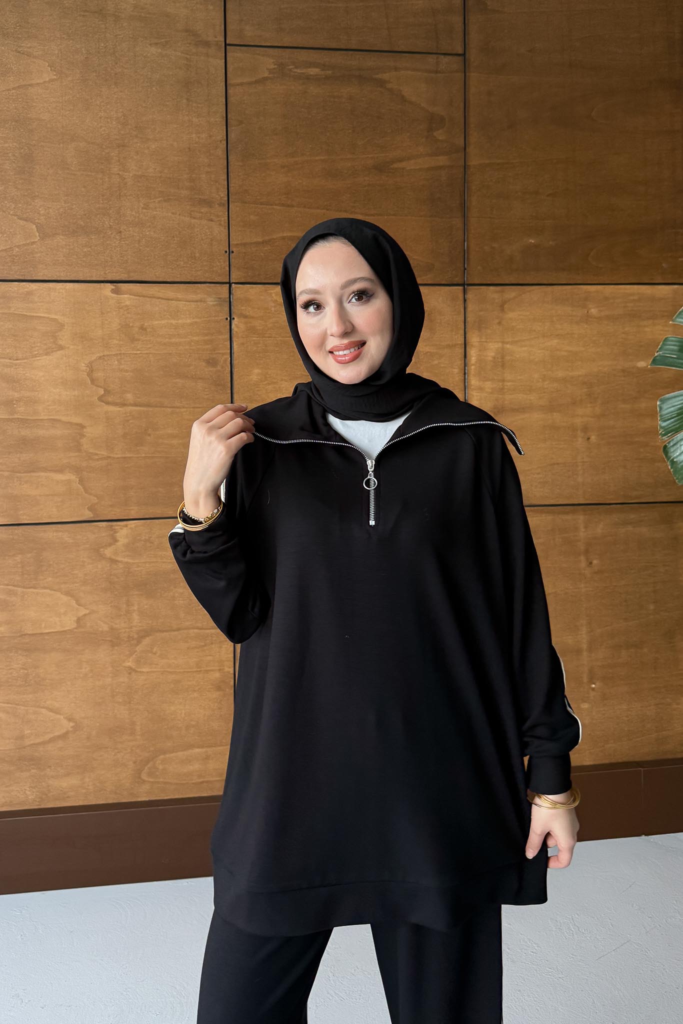 Kolu Şeritli Takım Siyah