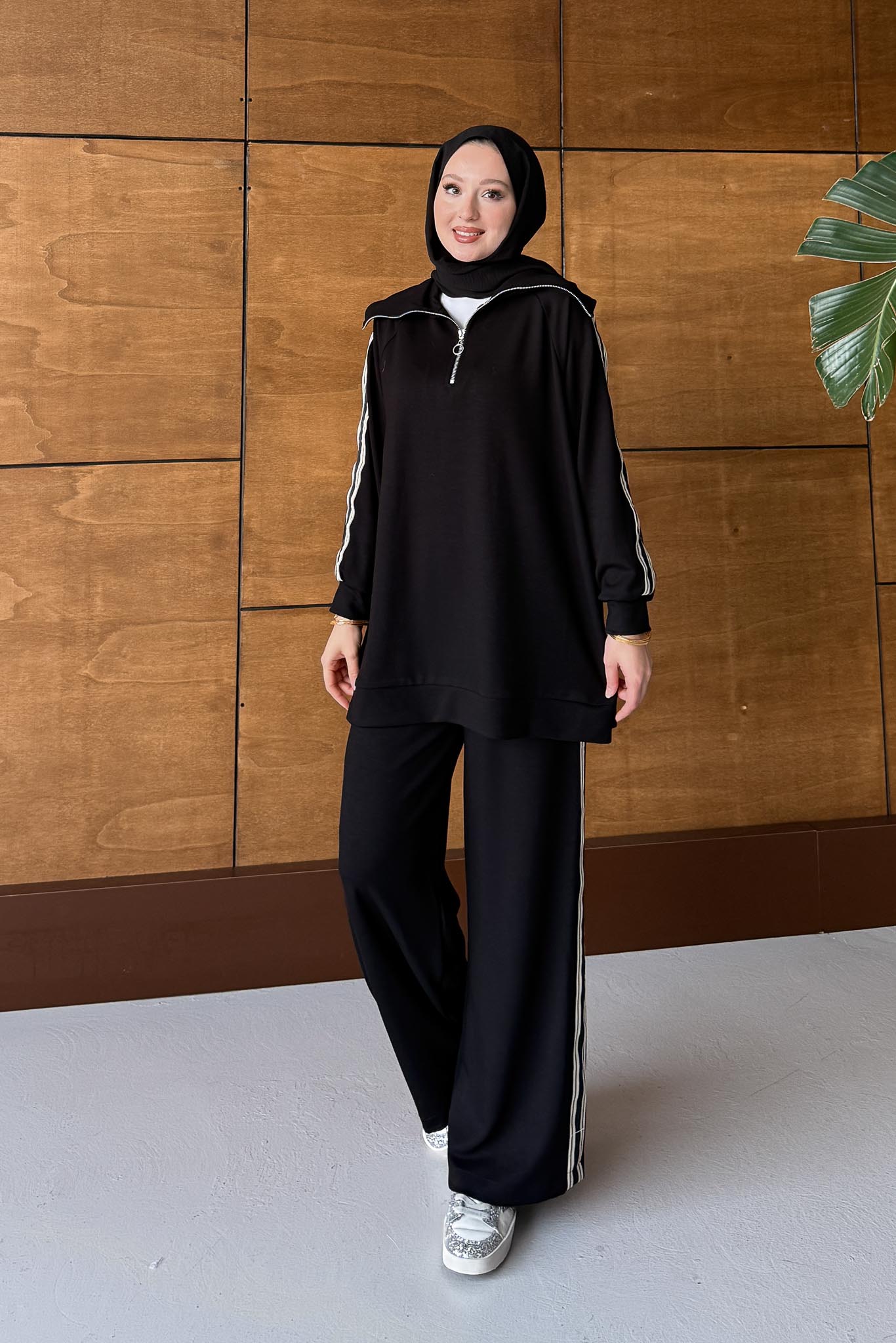 Kolu Şeritli Takım Siyah