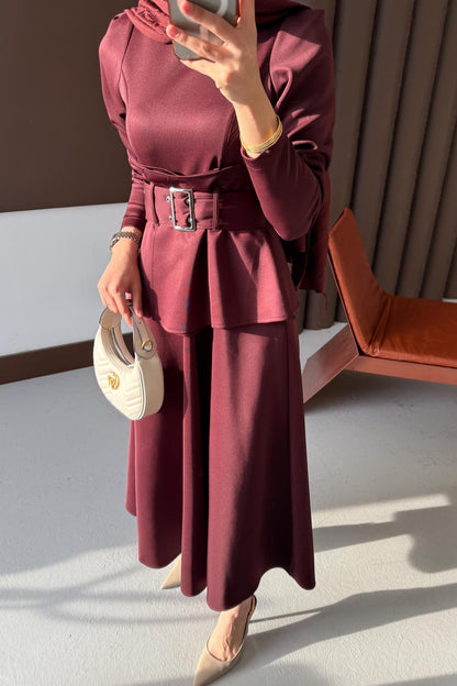 Kemerli Düğmeli Elbise Bordo