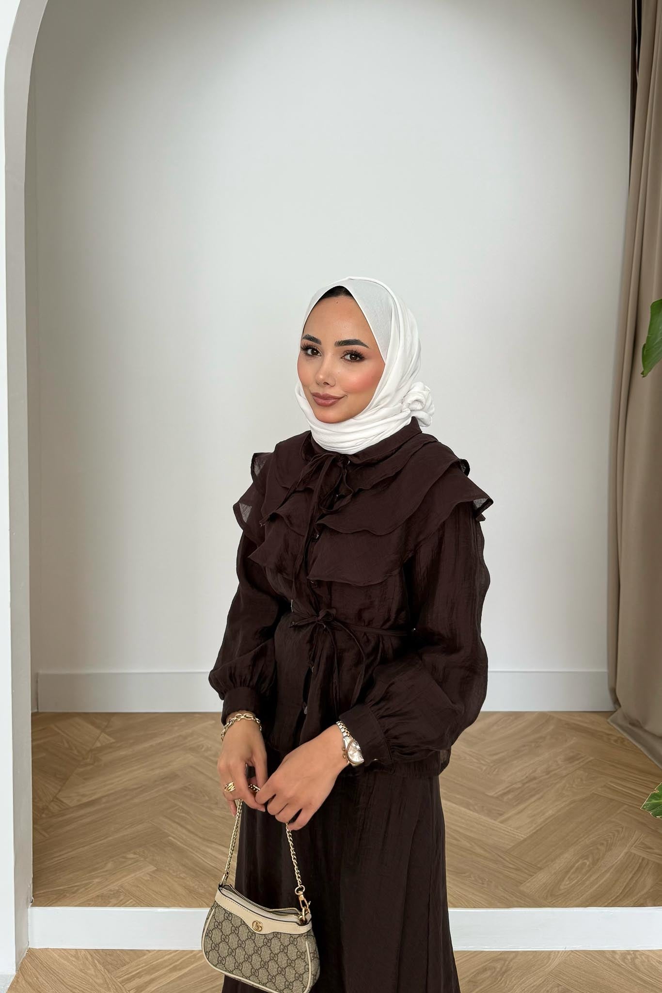 Katlı Yakalı Takım Acı Kahverengi