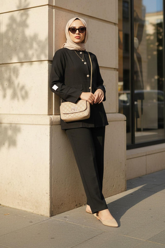 İnci Düğmeli Takım Siyah