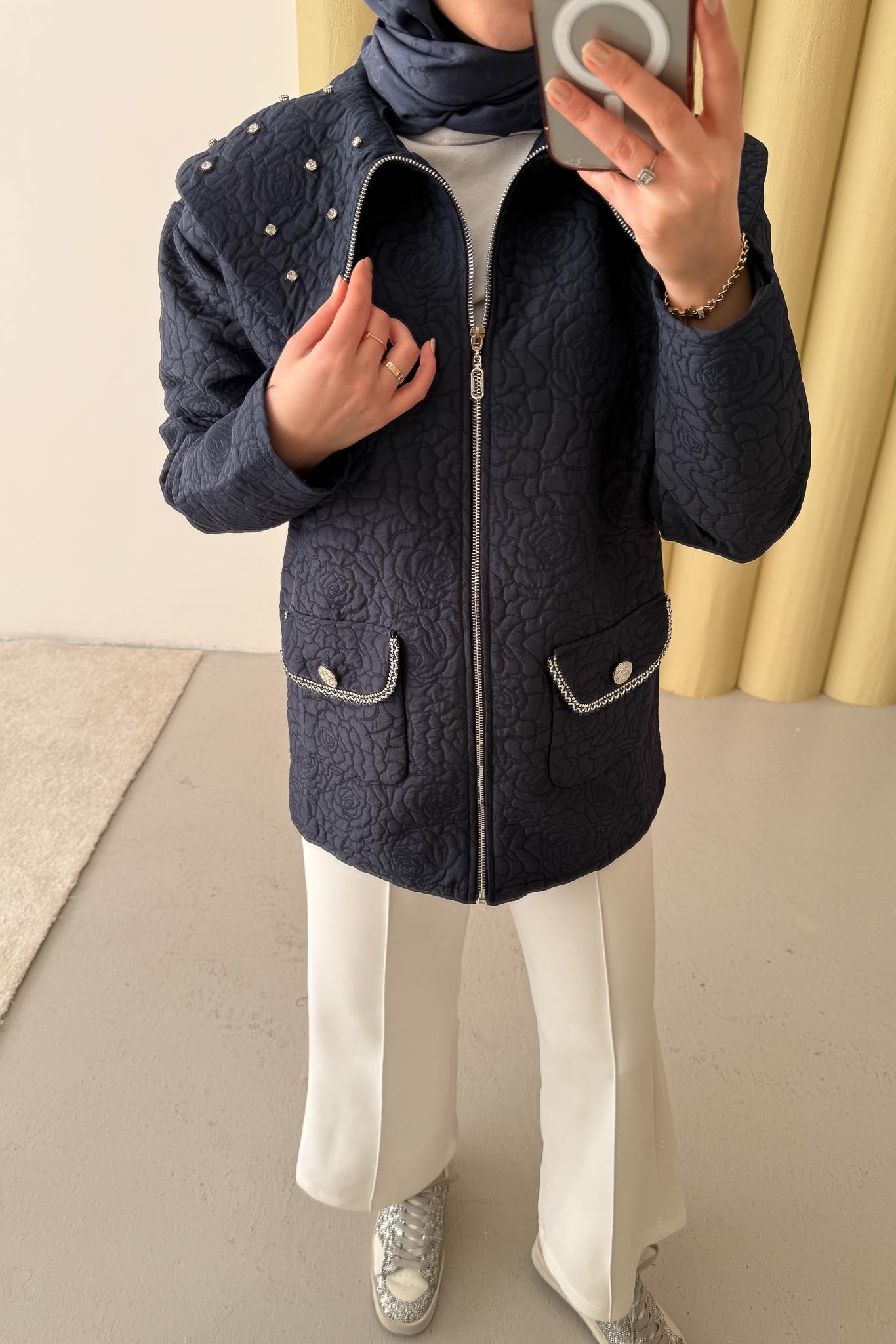 Mother of Pearl Set Camel