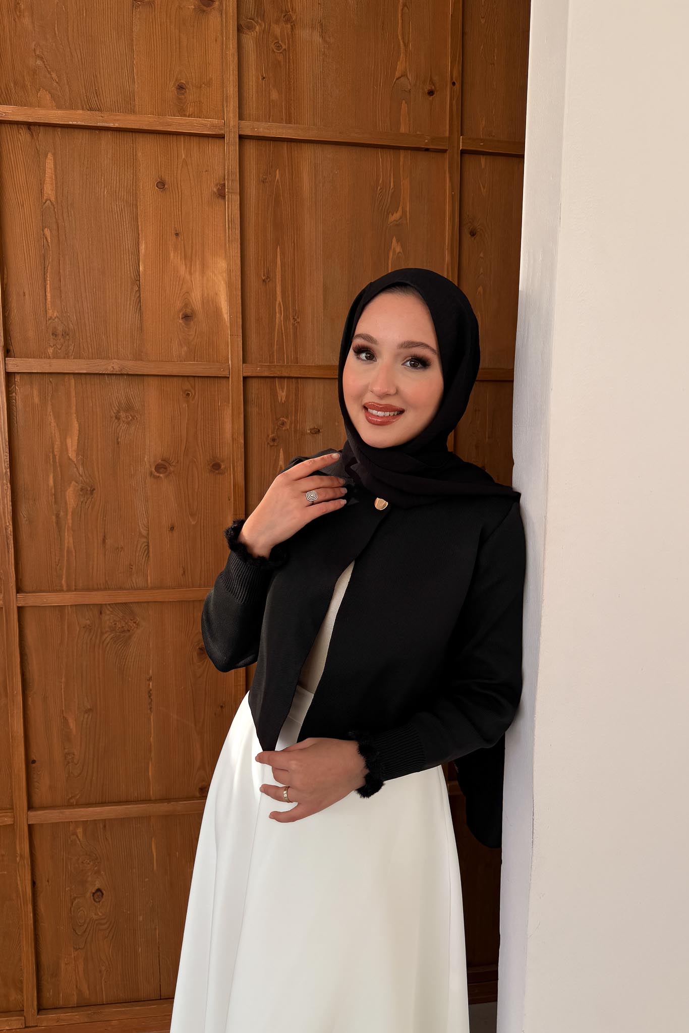 Laura Merserize Hırka Siyah