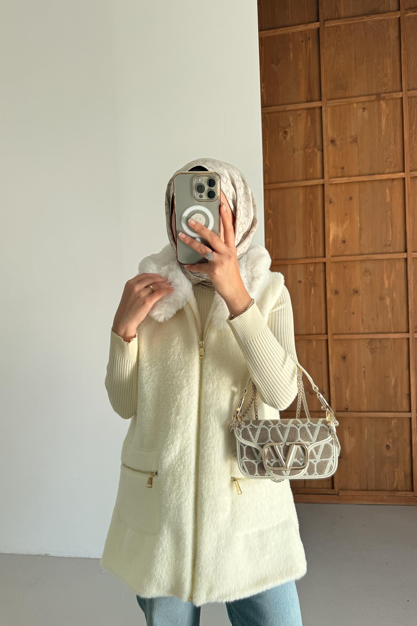 İtalian Yakalı Peluş Angora Ekru