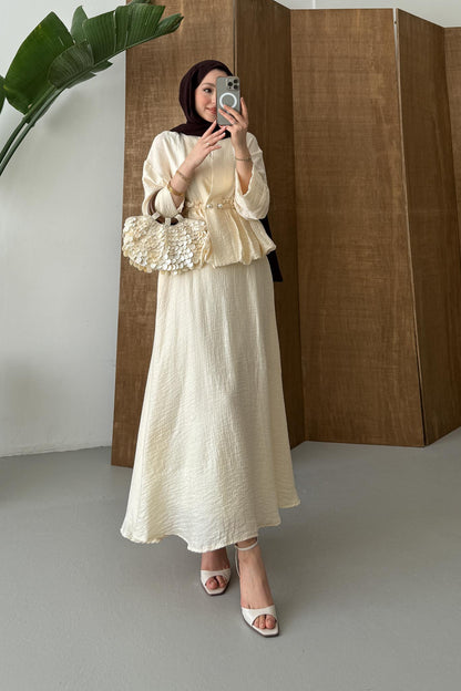 İnci Düğmeli Takım Sarı