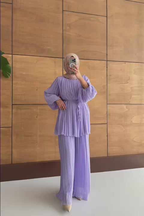Sindy Piliseli Takım Lila